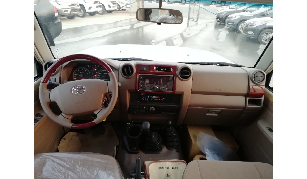 Toyota Land Cruiser Pick Up Full Options Diesel