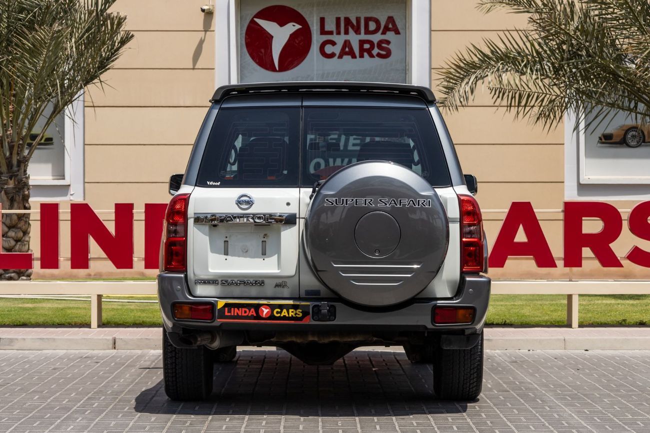 Nissan Patrol Safari Super Safari 4.8L M/T