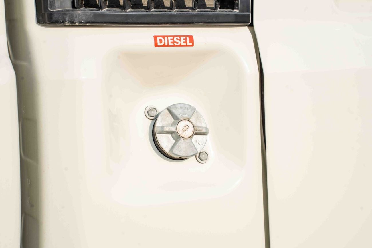 Toyota Land Cruiser Pick Up Toyota Land Cruiser LC79 Pickup 2.8L Diesel