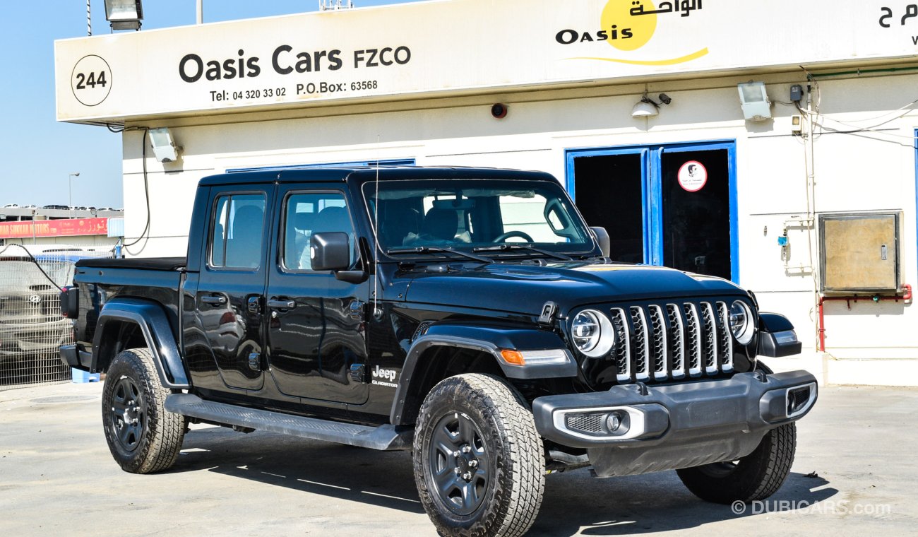 Jeep Gladiator Overland GCC- Export AED 170000 - Local AED 189000