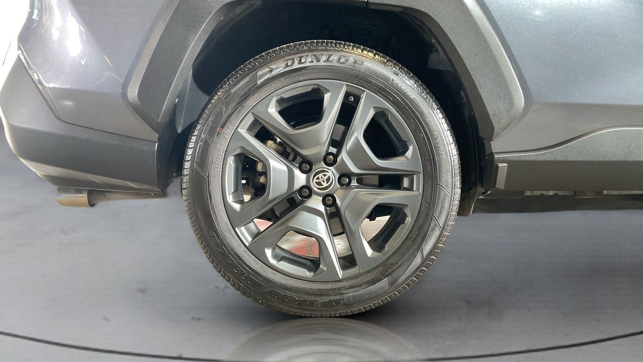 تويوتا راف ٤ 2.5 ADVENTURE 4WD AUTO | شامل الضمان | 0 ﺪﻔﻋﺓ ﺃﻮﻟﻯ