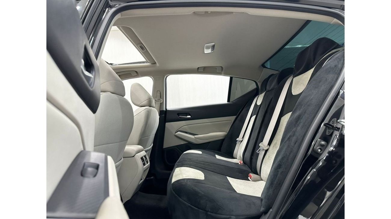 Nissan Altima 2022 Nissan Altima SV, One Year Unlimited KM Warranty, Full Nissan Service History, GCC