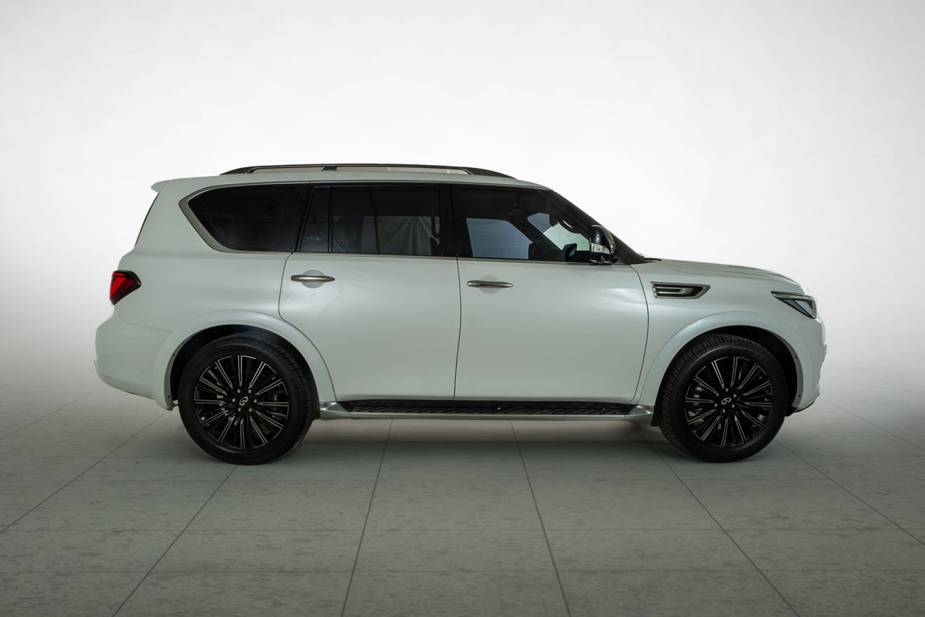 Infiniti QX80 LUXE 5.6