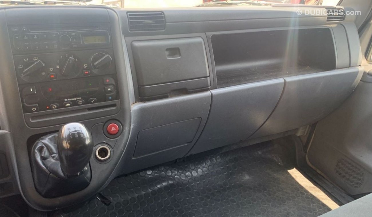 ميتسوبيشي كانتر Mitsubishi Canter Thermoking T600 2015 Ref#