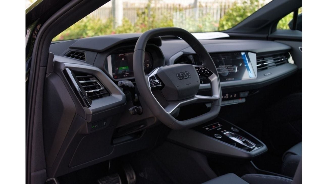 Audi etron 2023 | AUDI | Q5 E-TRON 40 | GLARE EDITION