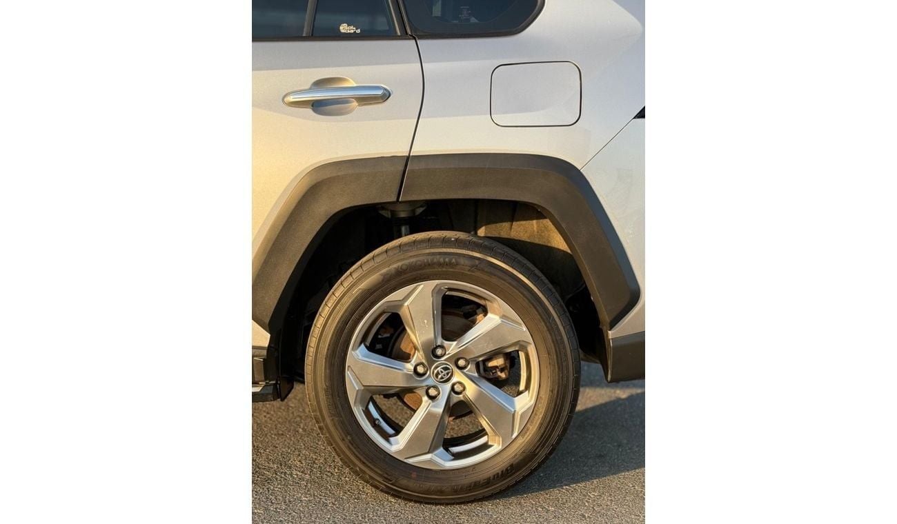 تويوتا راف ٤ TOYOTA RAV4 Full Option Premium
