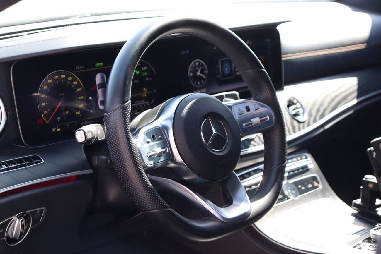 Mercedes-Benz CLS 320 Mercedes-Benz CLS 350 / 2019 / GCC / Full Option/ Full Service History