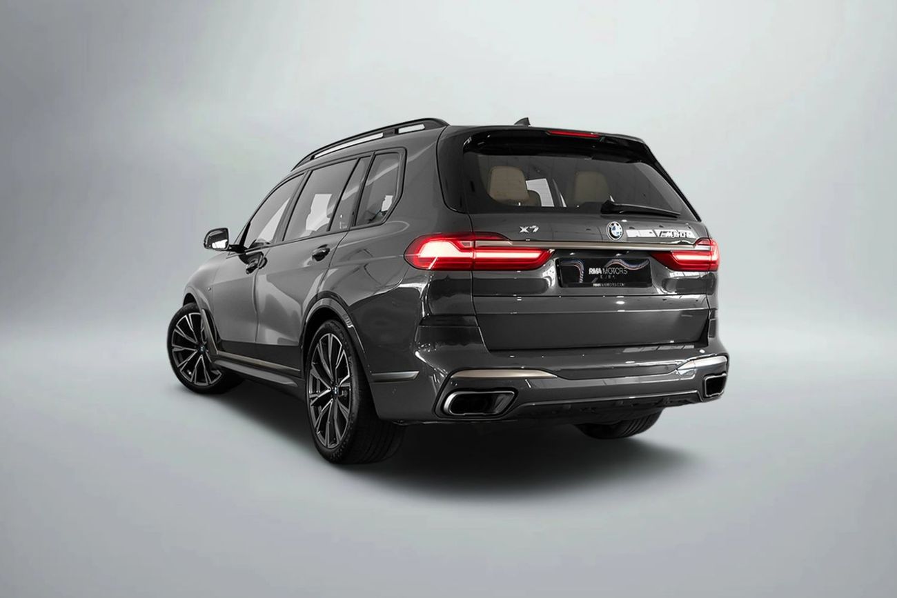 بي أم دبليو X7 M50i