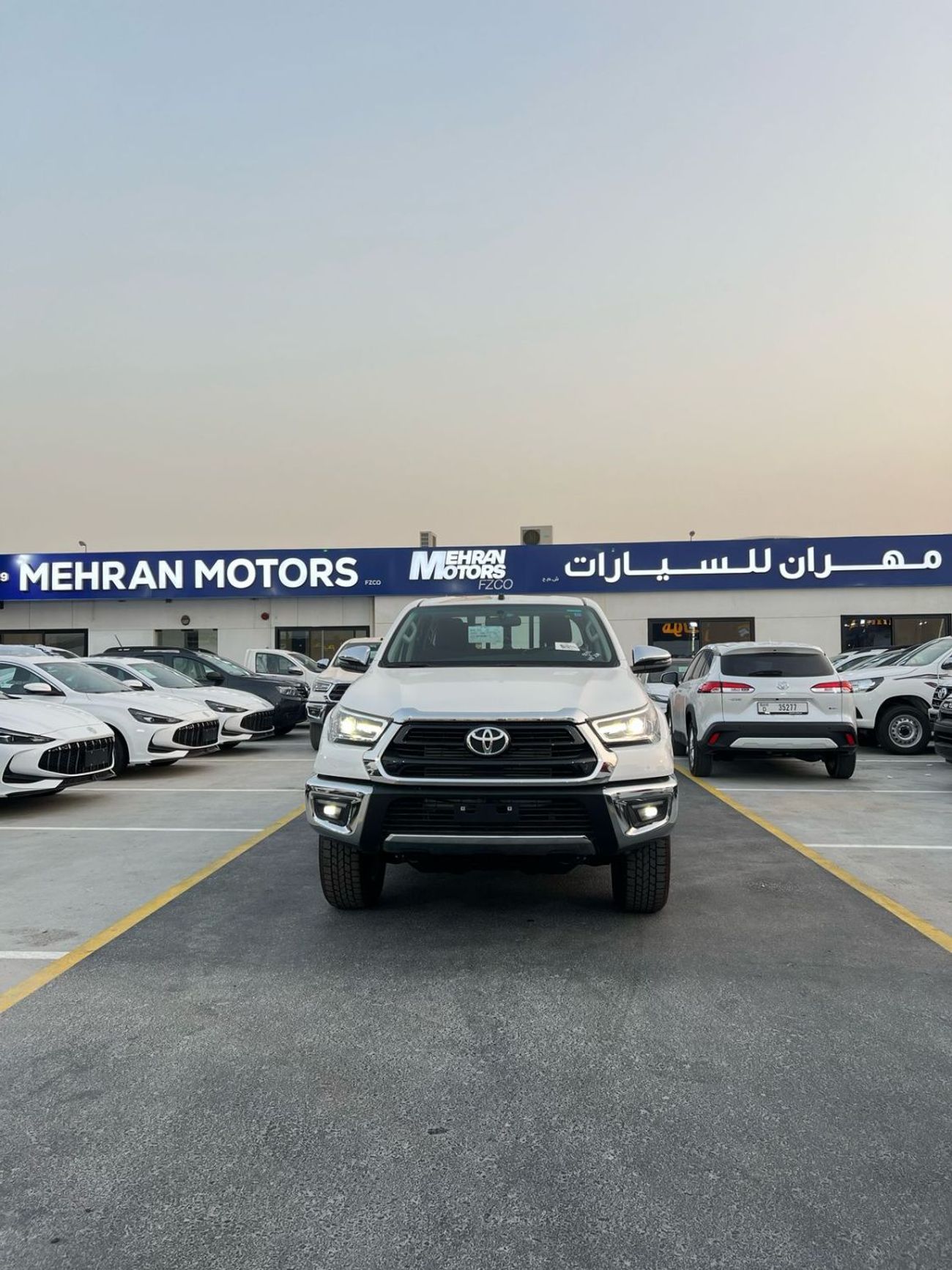 تويوتا هيلوكس SGLX S GLX 2.4L AWD A/T