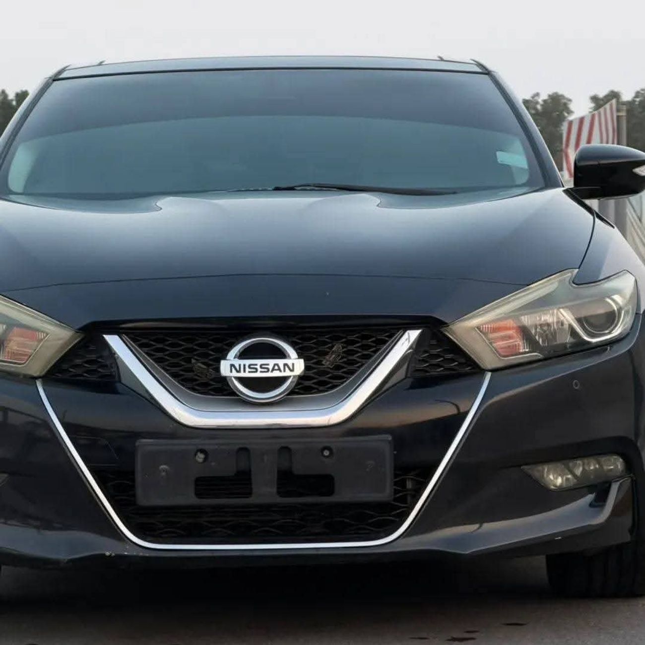 Nissan Maxima SV 3.5L Full panoramic sunroof low mileage