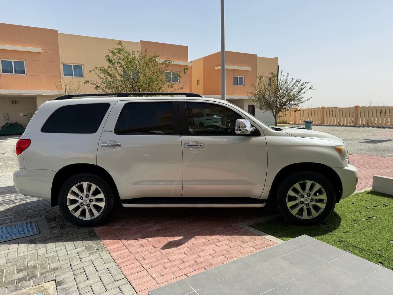 Toyota Sequoia