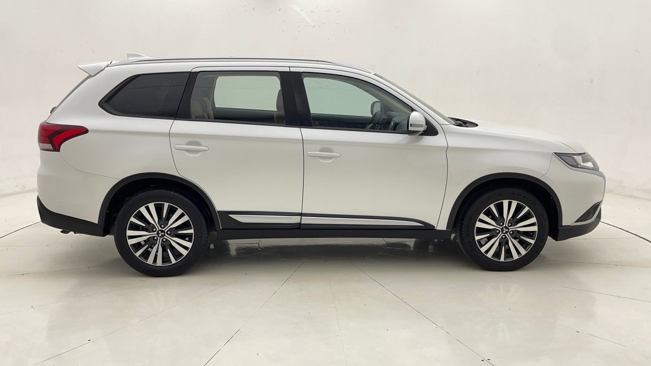 Mitsubishi Outlander GLX LOW LINE 2.4 | Zero Down Payment | Home Test Drive