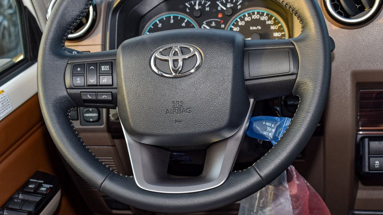 Toyota Land Cruiser 70 2.8L Diesel A/T