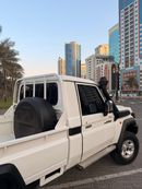 تويوتا لاند كروزر بيك آب GXL V8 Turbo Diesel Right Hand Drive