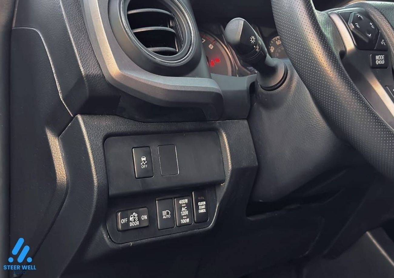 Toyota Tacoma TRD 4x4 Off Road 3.5L V6 / Good Condition / Ready to Drive / Book now!