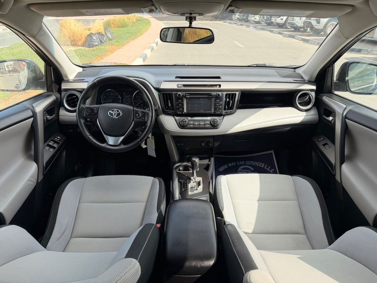 Toyota RAV4 XLE 4X4 Full option Sunroof, automatic trunk