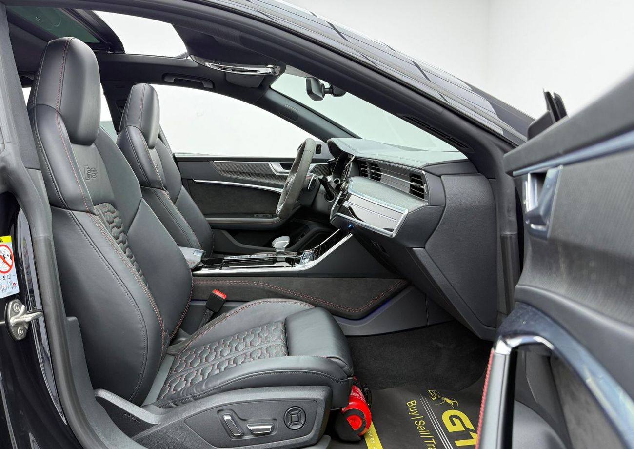 أودي RS7 quattro 4.0L 2021 Audi RS7 Quattro, 2026 Audi Warranty, 2028 Audi Service Pack, Fully Loaded, GCC