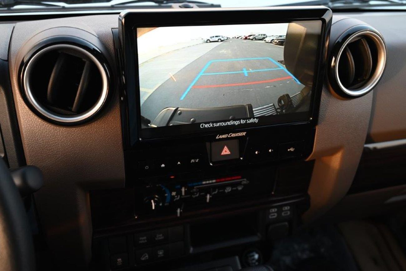 Toyota Land Cruiser 70 S-DLX 2.8L (5 Door) ONLY FOR EXPORT