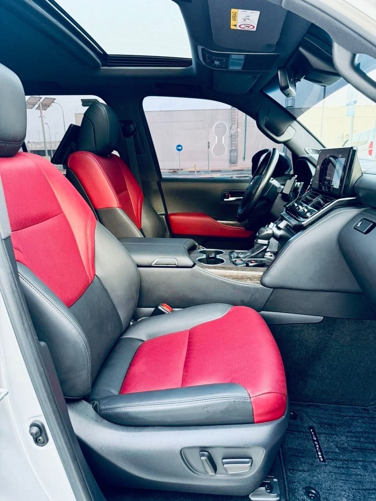 Toyota Land Cruiser VXR