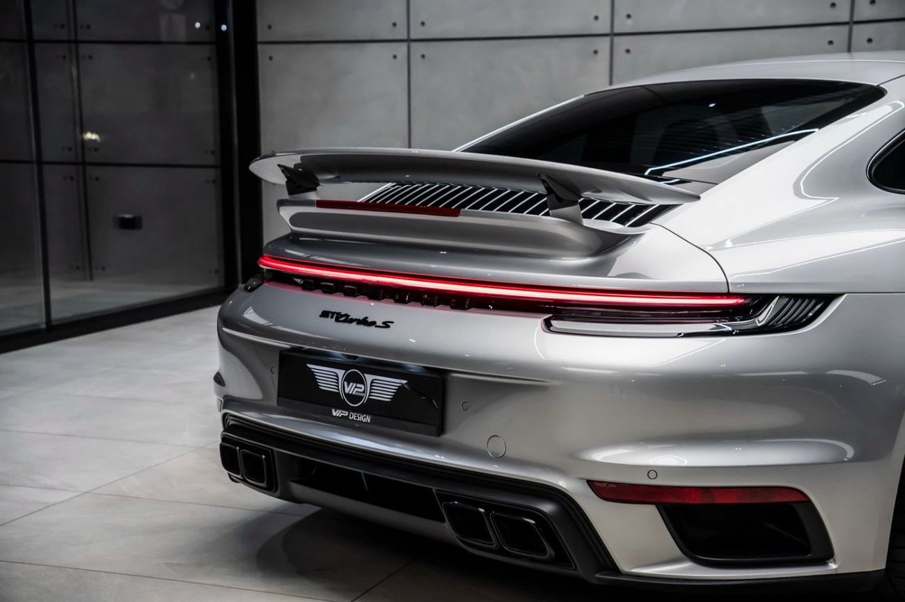 بورش 911 Turbo S 3.8L (640 HP) Coupe