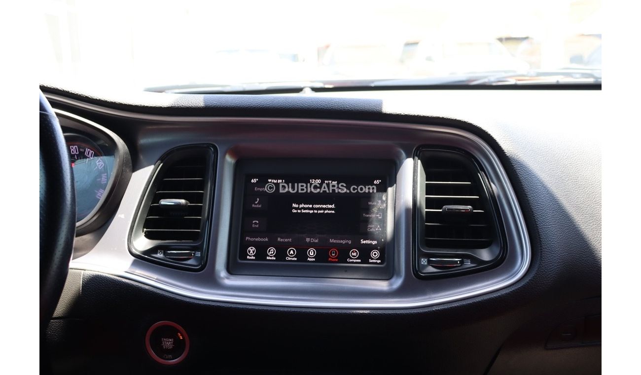 Dodge Challenger SXT Plus Dodge Challenge SXT /2020/USA/ V6