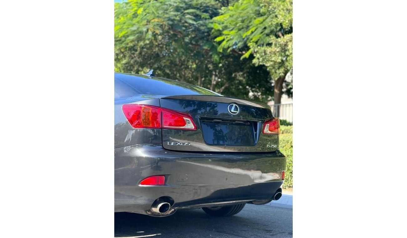 لكزس IS 250