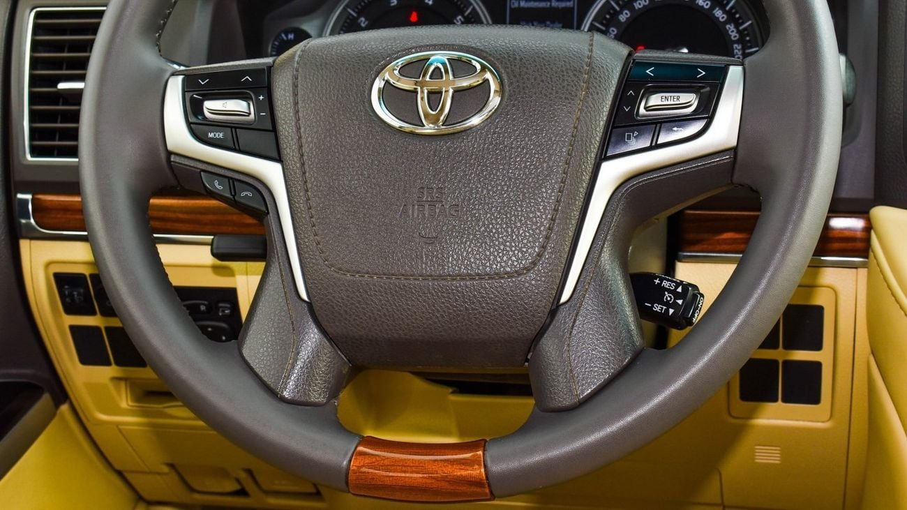 Toyota Land Cruiser EXR 5.7 V8