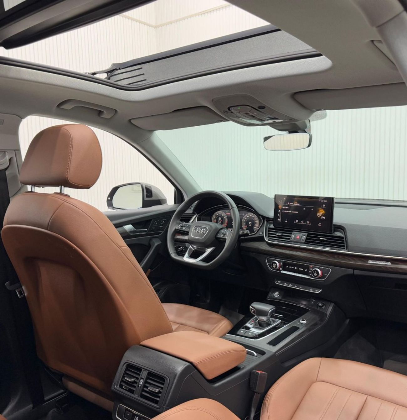 أودي Q5 45 TFSI quattro S Line 2.0L (245 HP) SUV Coupe 2022 Audi Q5 quattro 45 TFSI S Line, Agency Warranty