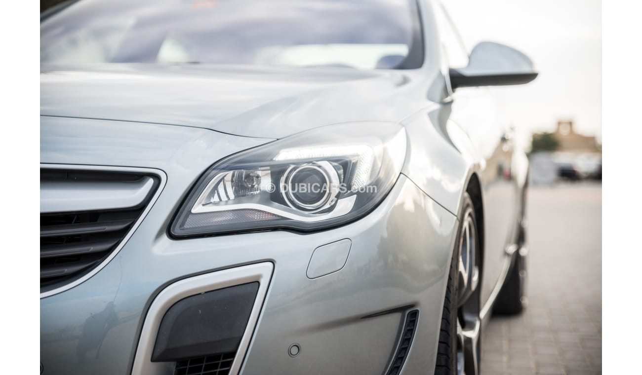 Opel Insignia OPC 2.8 V6 Turbo AWD