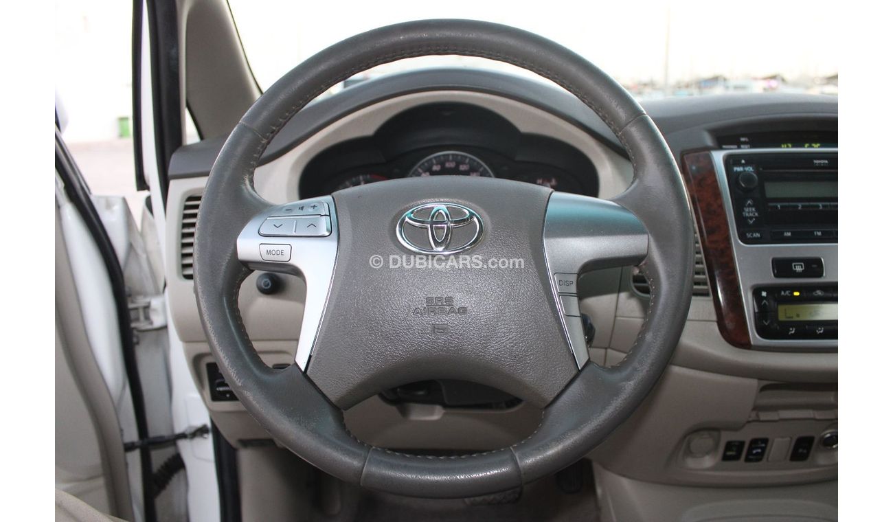 Toyota Innova Toyota Innova 2015 GCC number one, in excellent condition, without accidents, very clean from inside