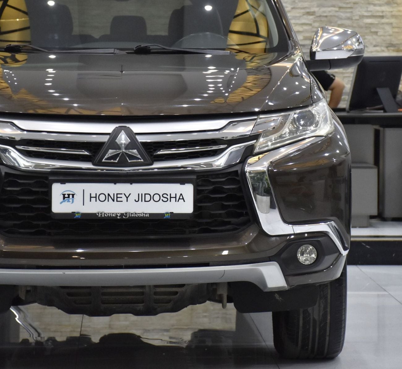 Mitsubishi Montero Sport GLS PREMIUM EXCELLENT DEAL for our Mitsubishi Montero Sport ( 2017 Model ) in Brown Color GCC Specs