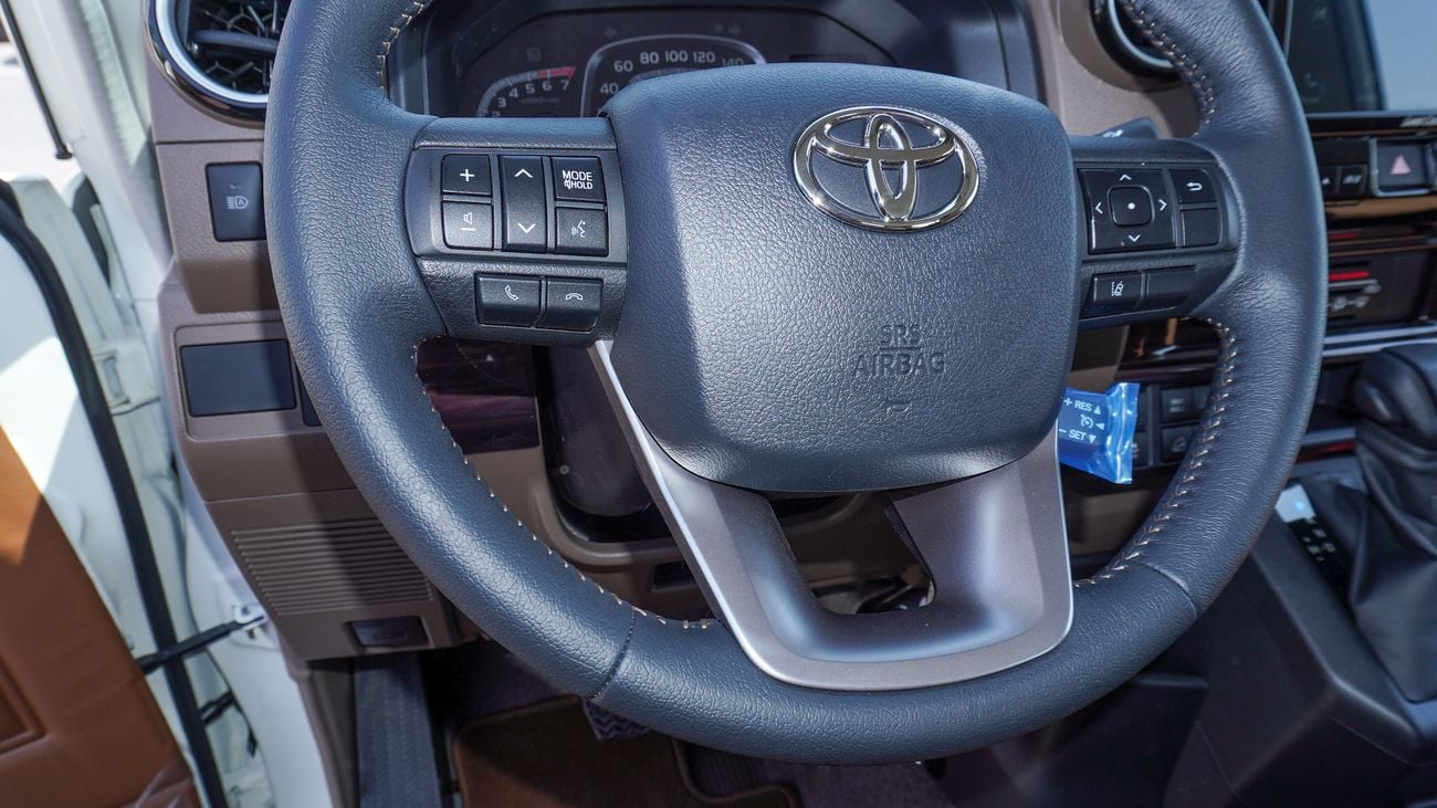 Toyota Land Cruiser 70 LX 4.0L V6 A/ T  Al Futtaim