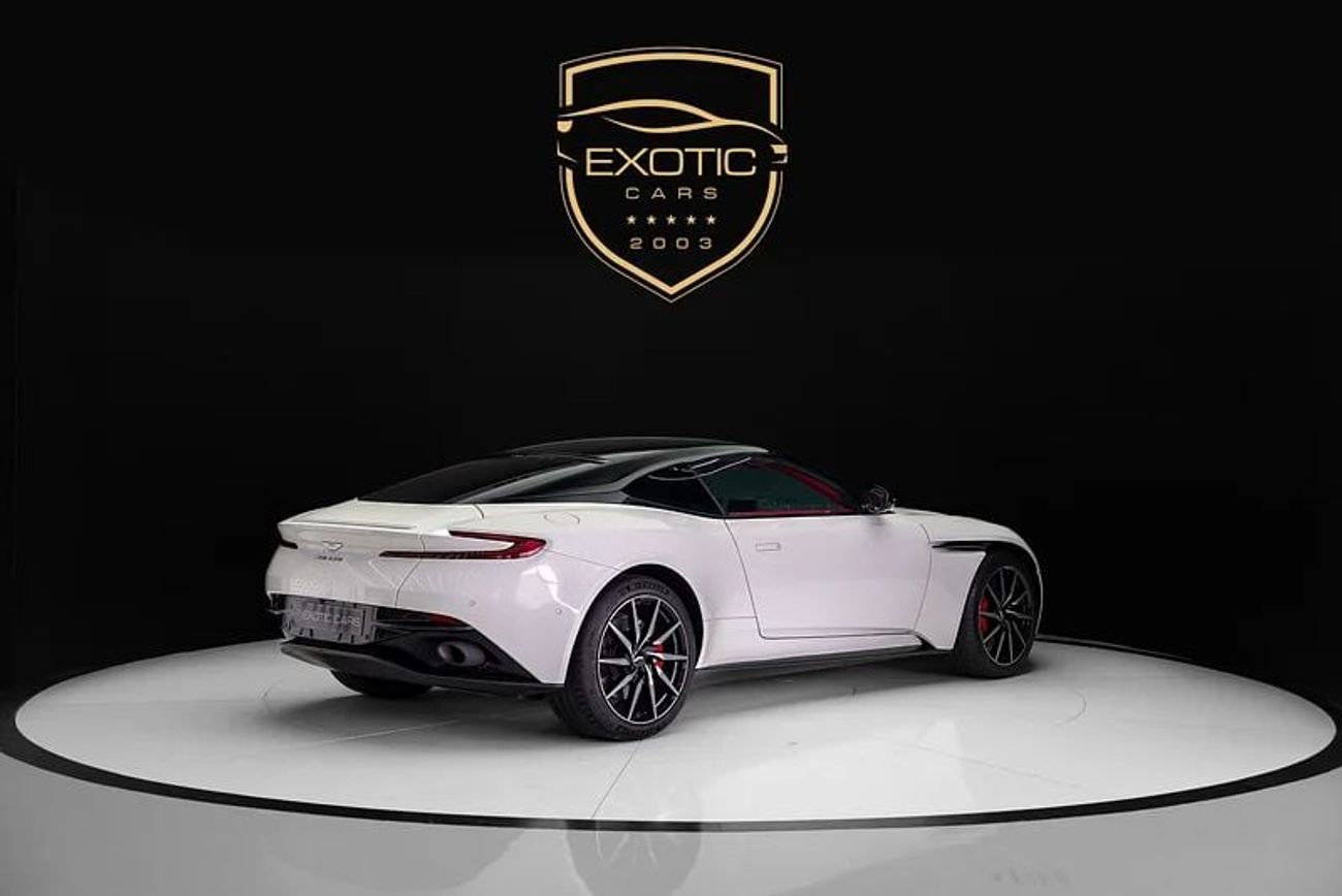 Aston Martin DB11 VOLANTE Std 4.0L
