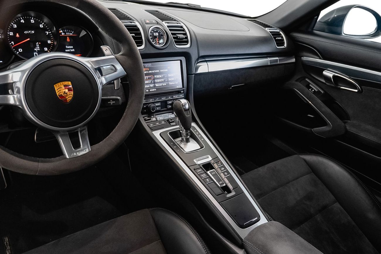 Porsche 718 Boxster GTS 2.5L GTS