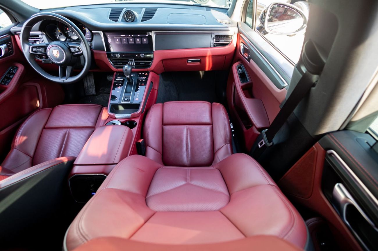 Porsche Macan Std 2.0L (260 HP)