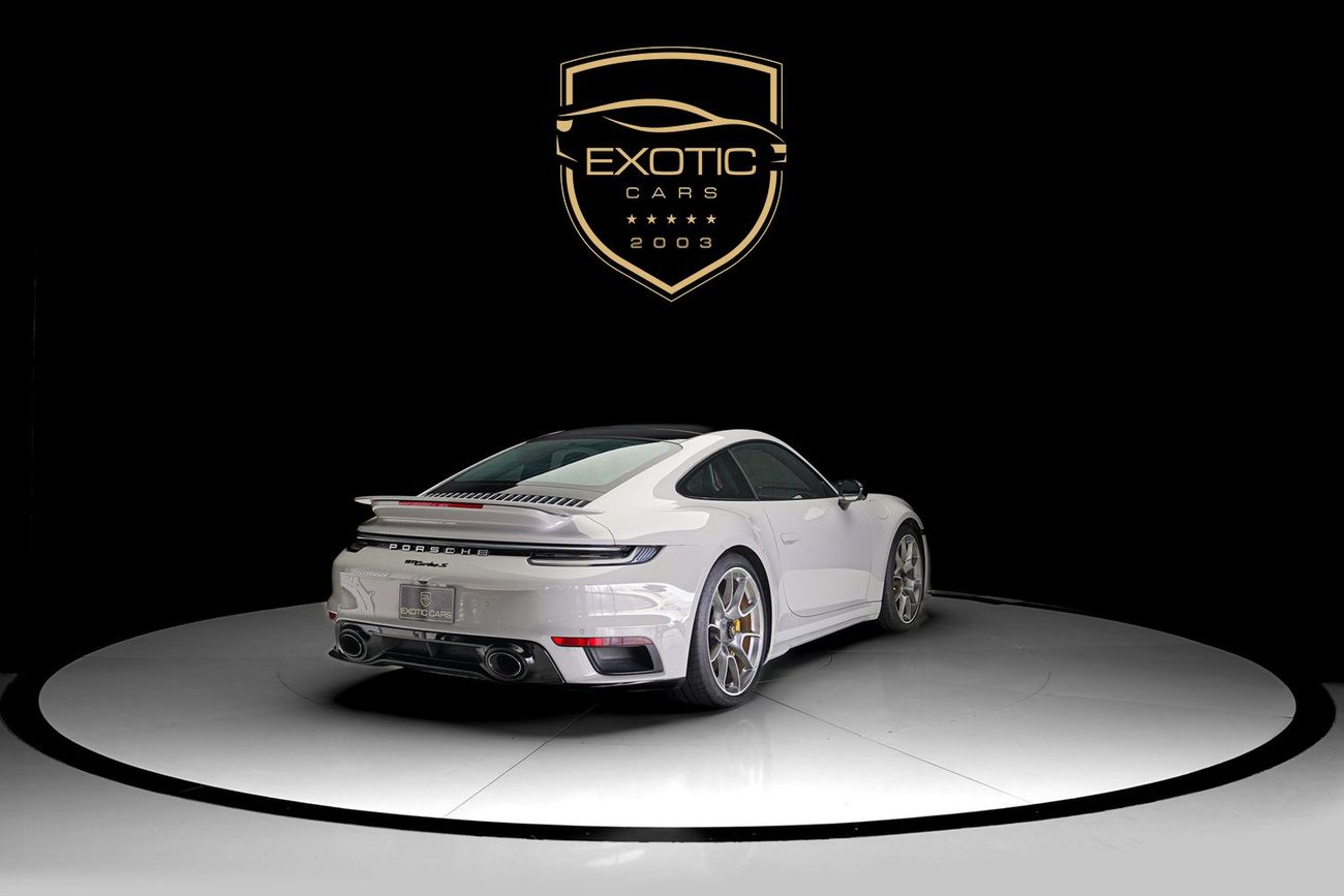 Porsche 911 Turbo S 3.8L (640 HP) Coupe