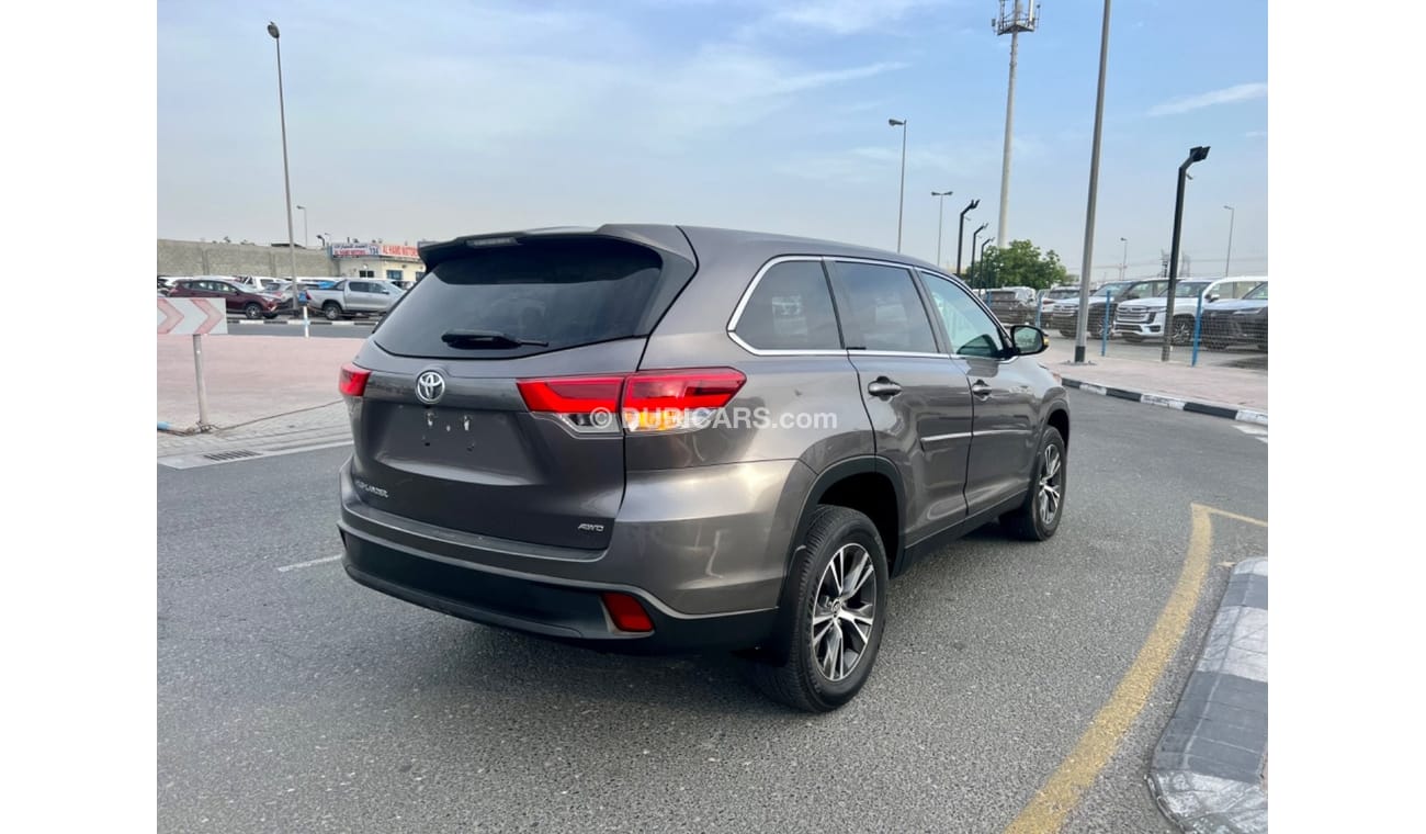 Toyota Highlander 2019 LE AWD 3.5L - 4x4 USA IMPORTED