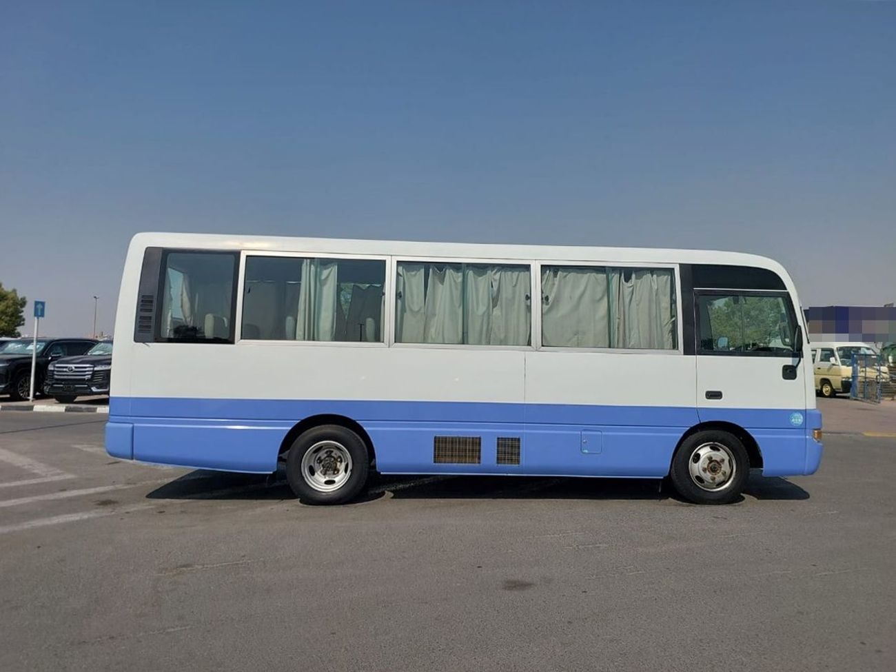 Nissan Civilian NISSAN CIVILIAN BUS RHD 1999 MODEL 4.2 L DIESEL AUTOMATIC(PM00927)