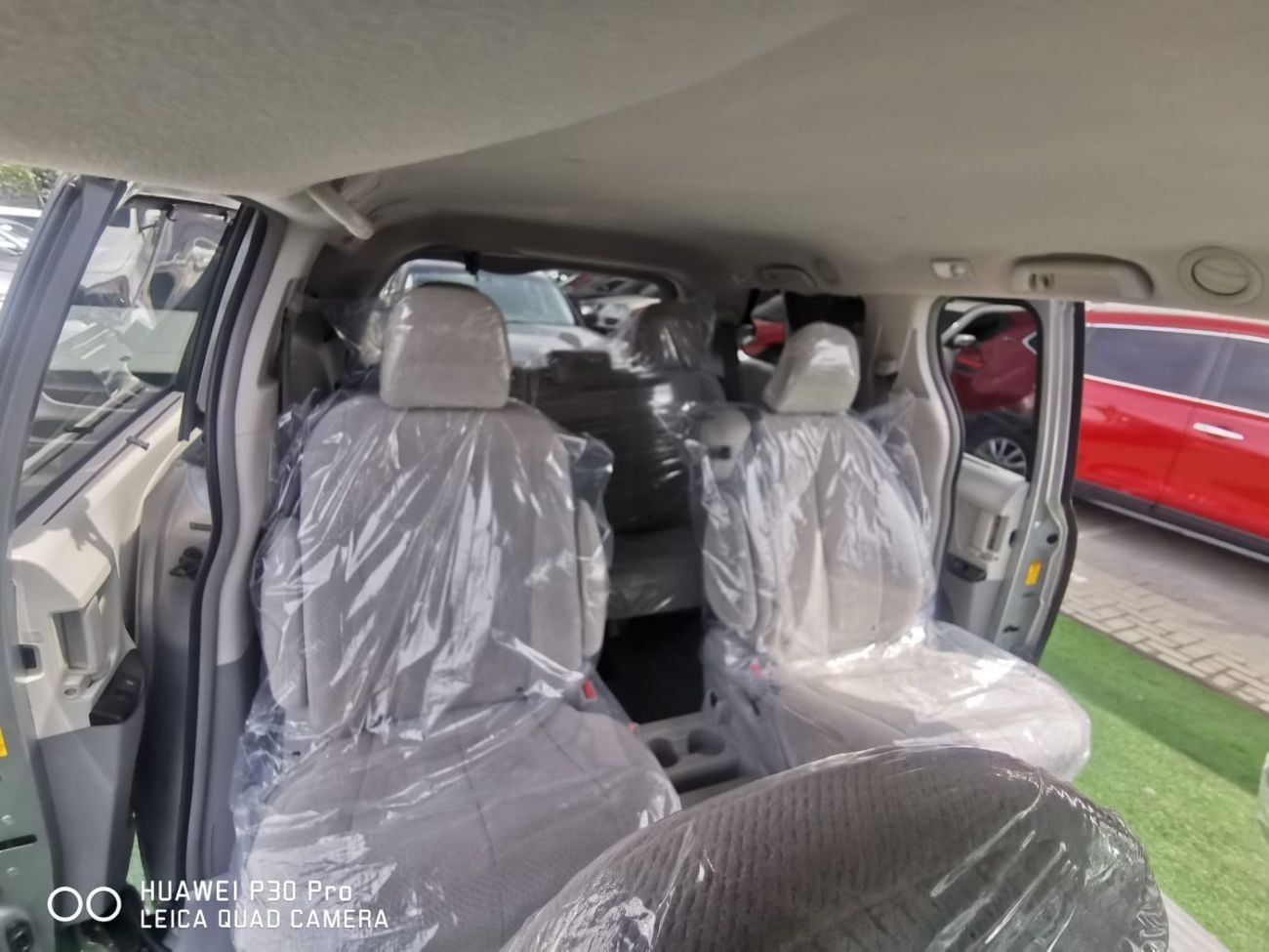 Toyota Sienna customs papers number 1, power doors