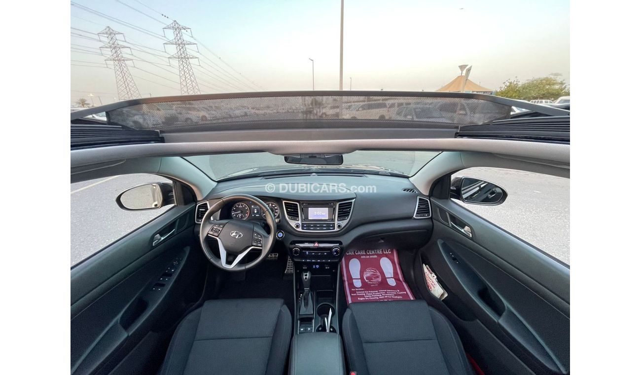 هيونداي توسون 2017 Hyundai Tucson 1600cc 4x4 Turbo - Black RV Edition - 2 keys & Full Panoramic View
