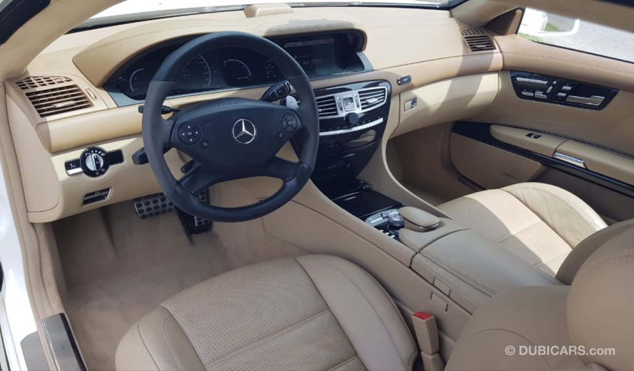 مرسيدس بنز CL 63 AMG موديل 2012 ياباني حاله ممتازه من الداخل والخارج كراسي جلد ومثبت سرعه وتحكم كهربي كامل ونظام صوت ممتا