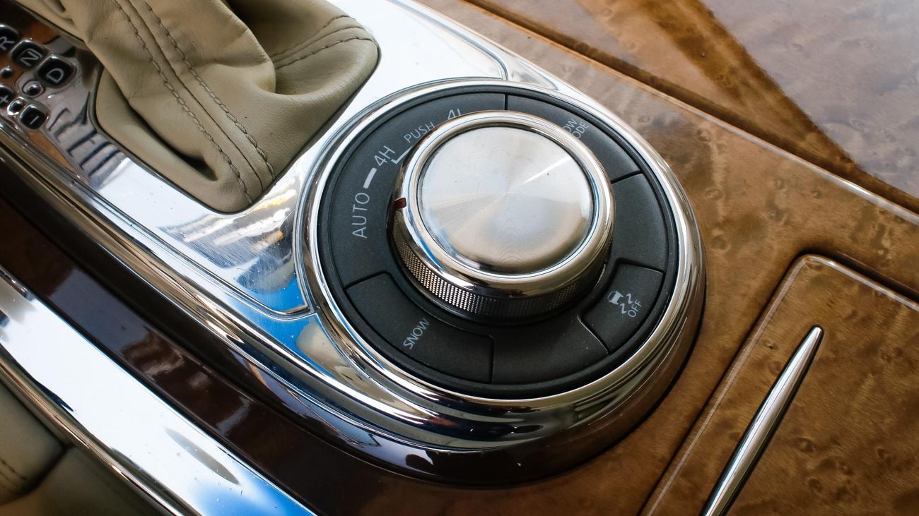 إنفينيتي QX56