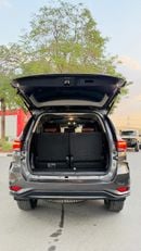 تويوتا فورتونر LEGENDER BODY KIT INSTALLED | LEATHER SEATS | PARKING SENSORS | 2.8L | AUTO | POWER WINDOWS