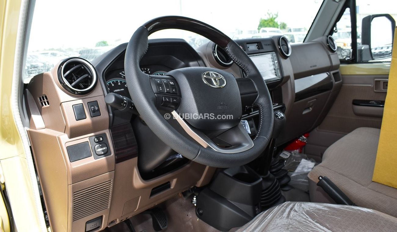 Toyota Land Cruiser Pick Up 4.0L V6 Petrol Single Cabin  M/T