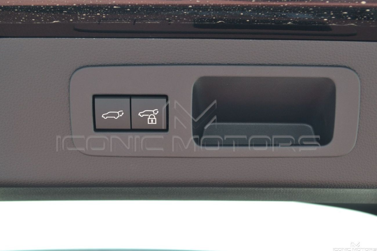 Lexus LX 700h Signature