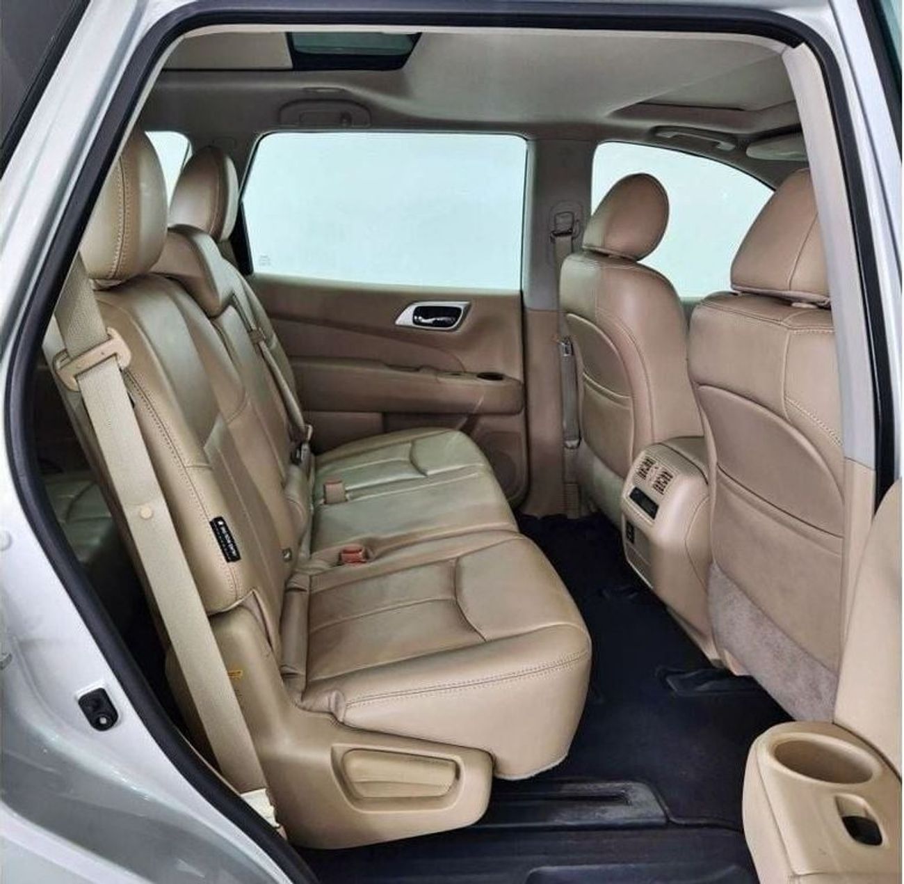 نيسان باثفايندر SL