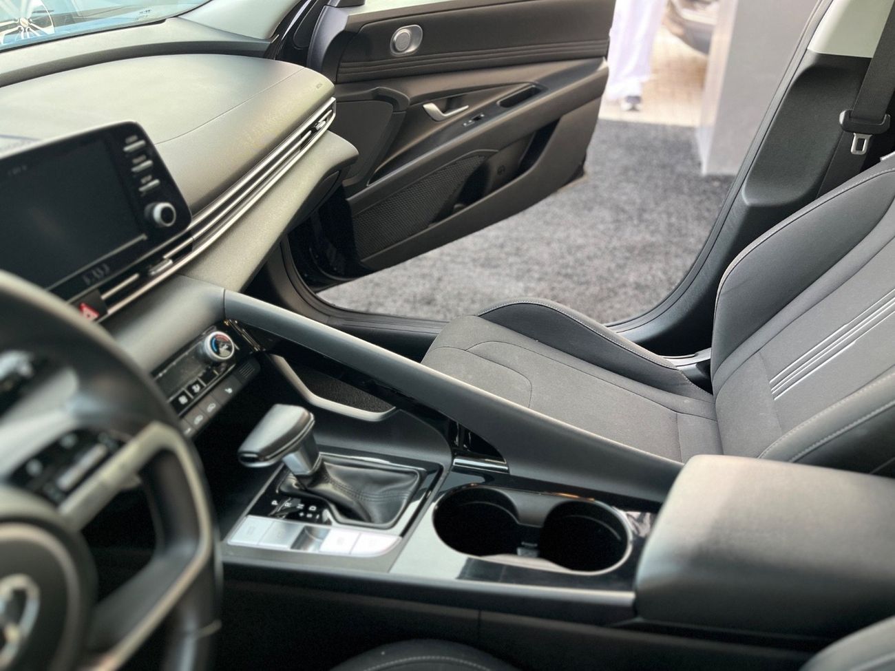 Hyundai Elantra 2.0L SEL