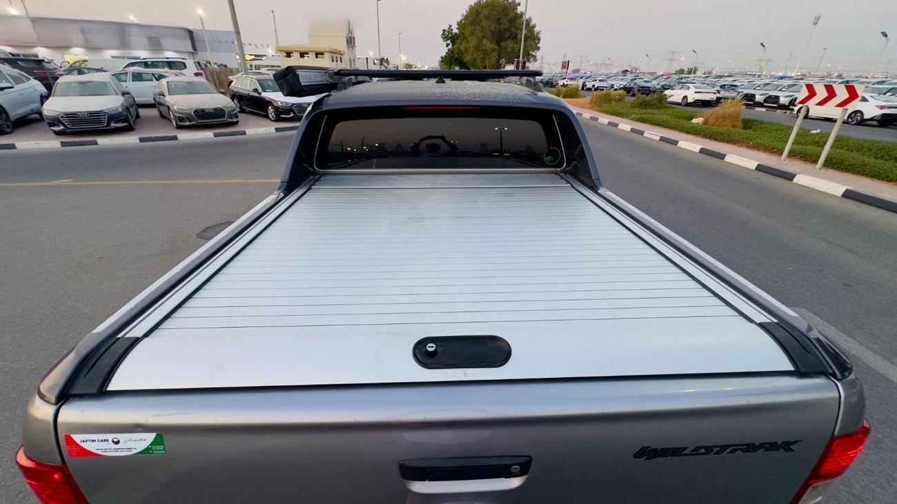 Ford Ranger 3.2L DIESEL 4WD | RHD | AUTOMATIC | ROOF RACK + LEATHER SEATS + MULTIMEDIA + BOOT SHUTTER