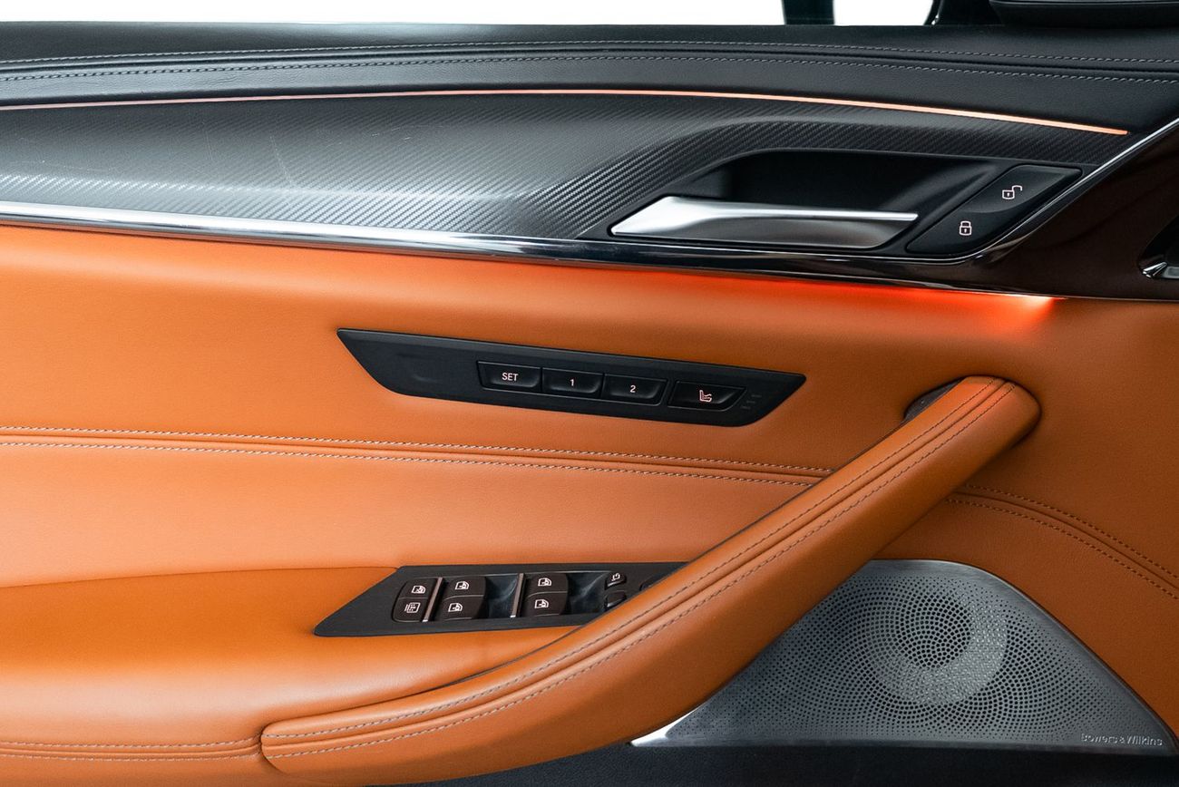 BMW M5 Competition 4.4L (617 HP)