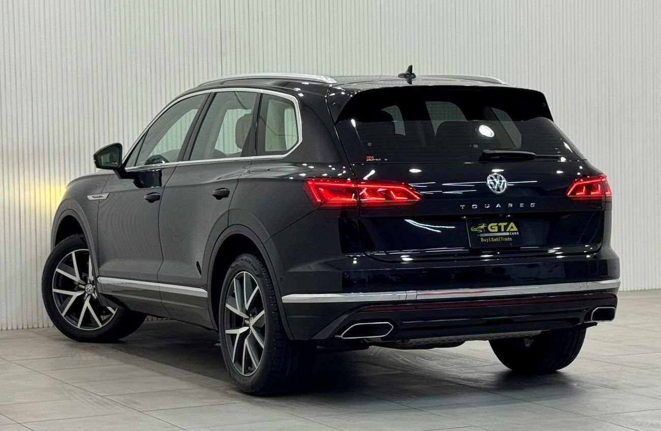 Volkswagen Touareg Highline Plus 3.0L 2019 Volkswagen Touareg Highline Plus, Warranty, Service History, GCC